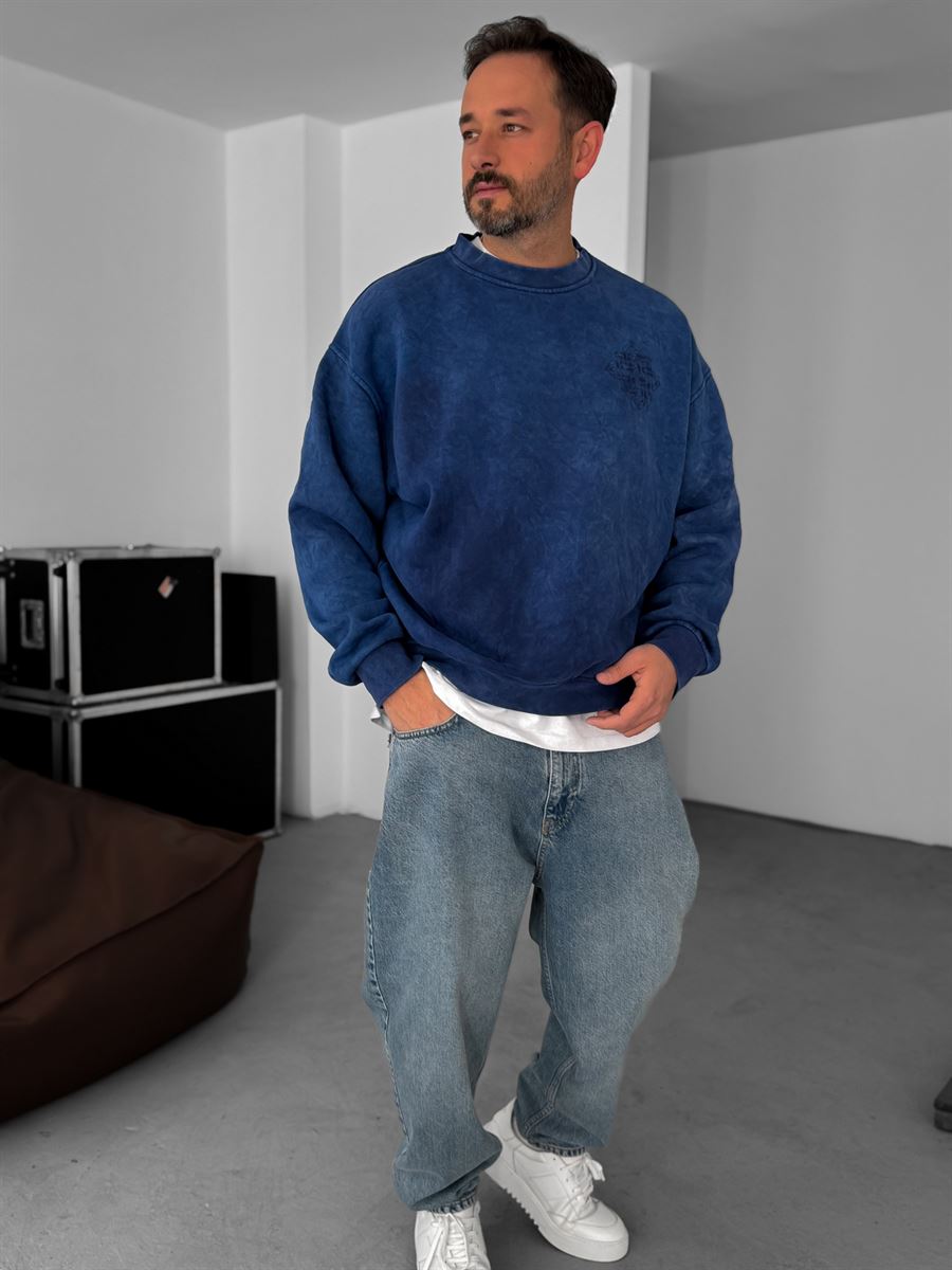 Back Embroidered Washed Sweatshirt