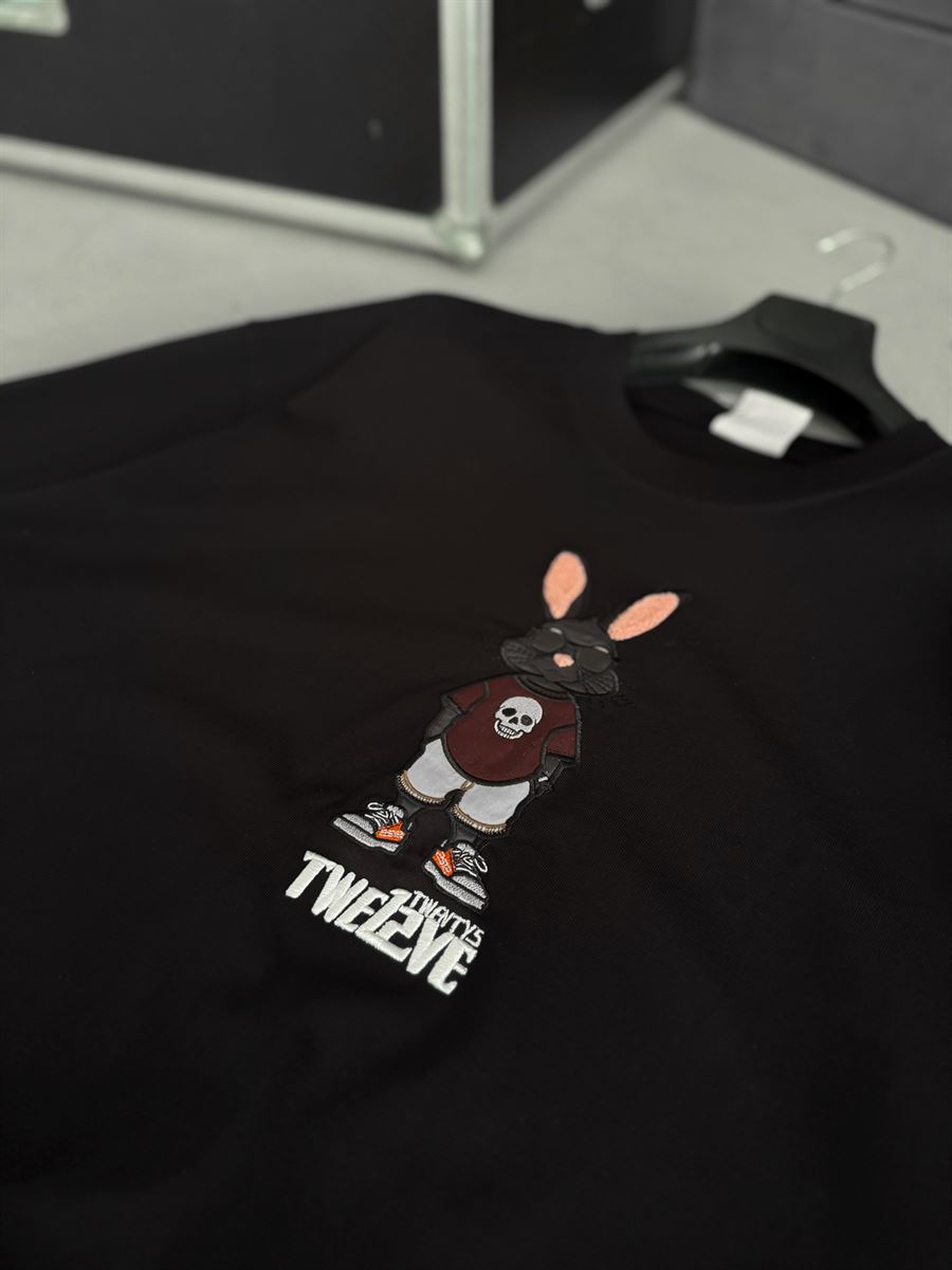 Black Rabbit Embroidered T-Shirt TW-1053