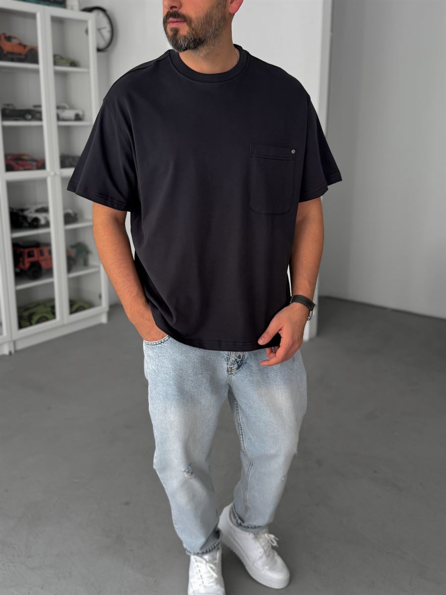 Black Oversize Washed T-Shirt with Pockets C-011