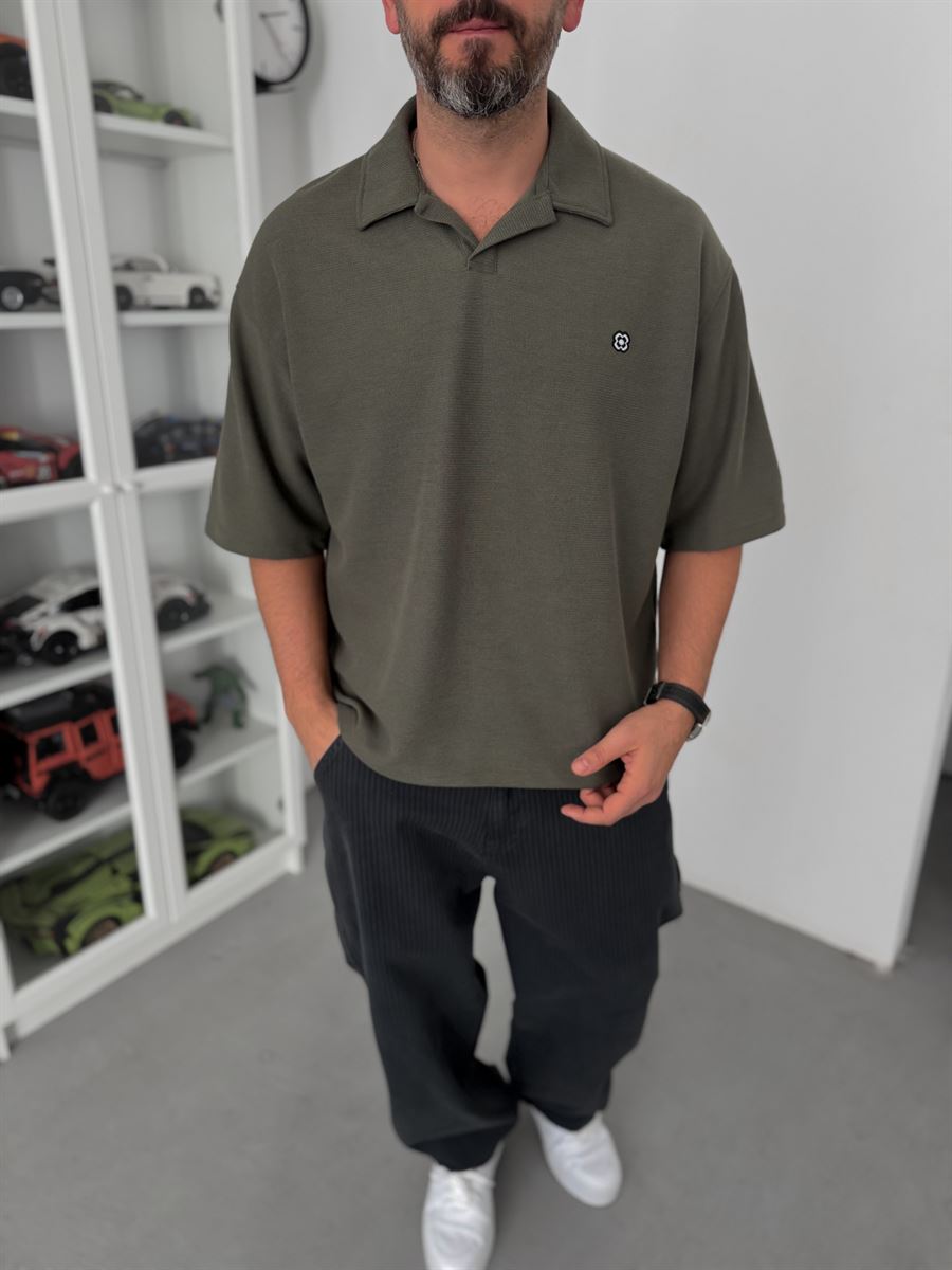 Khaki Embroidered Waffle Polo Collar T-Shirt C-029