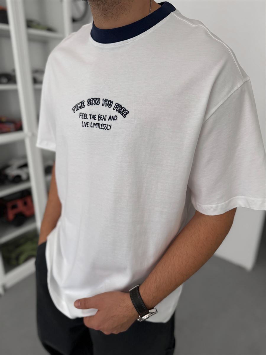 Navy Blue Oversize T-Shirt with Embroidered Text C-028