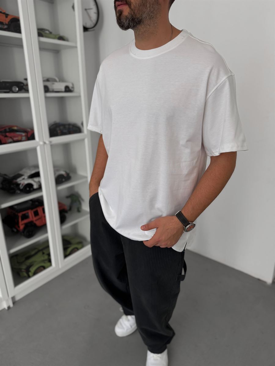 White Basic Oversize T-Shirt with Slit C-007