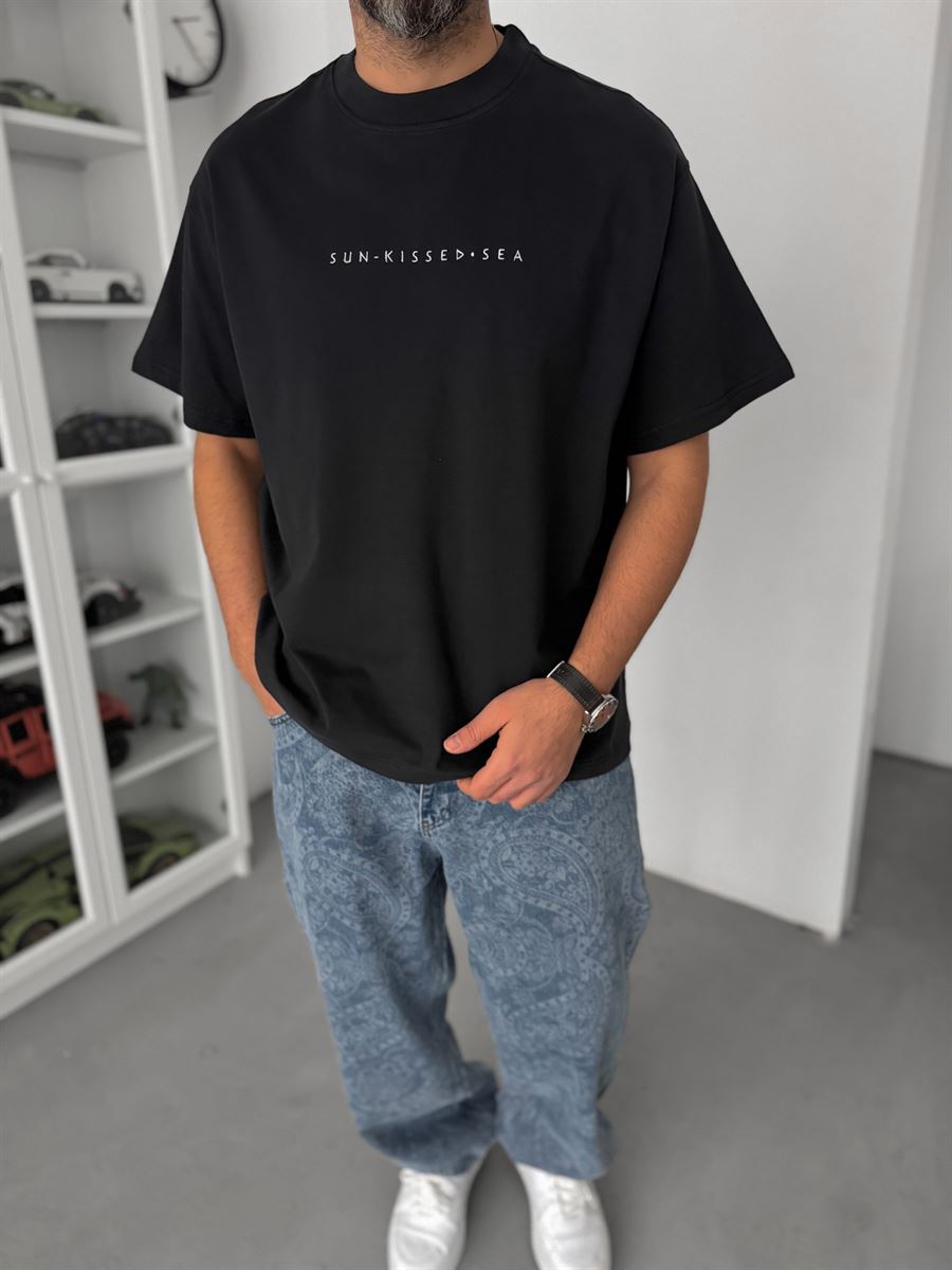 Black Sea Embroidered Oversize T-Shirt C-03
