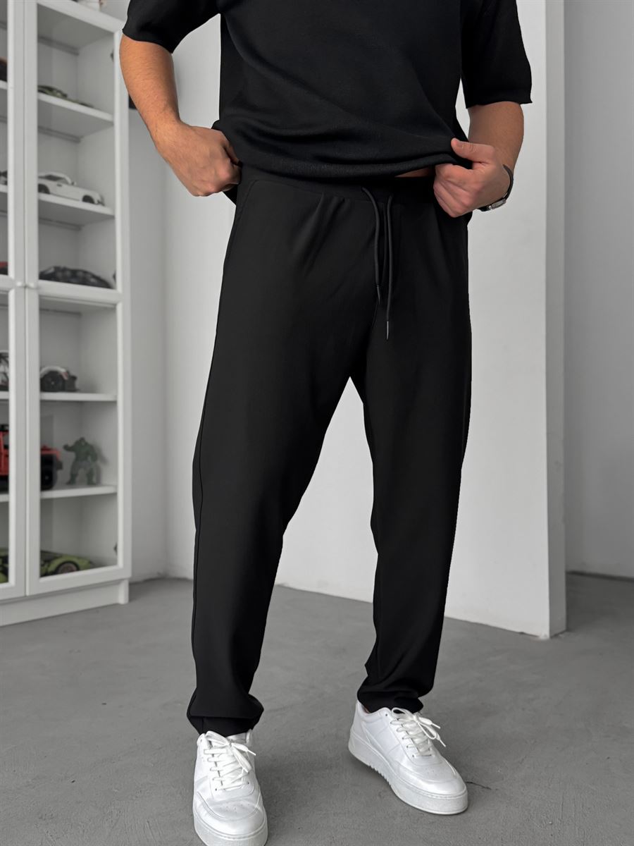 Black Straight Fit Textured Trousers TW-1011