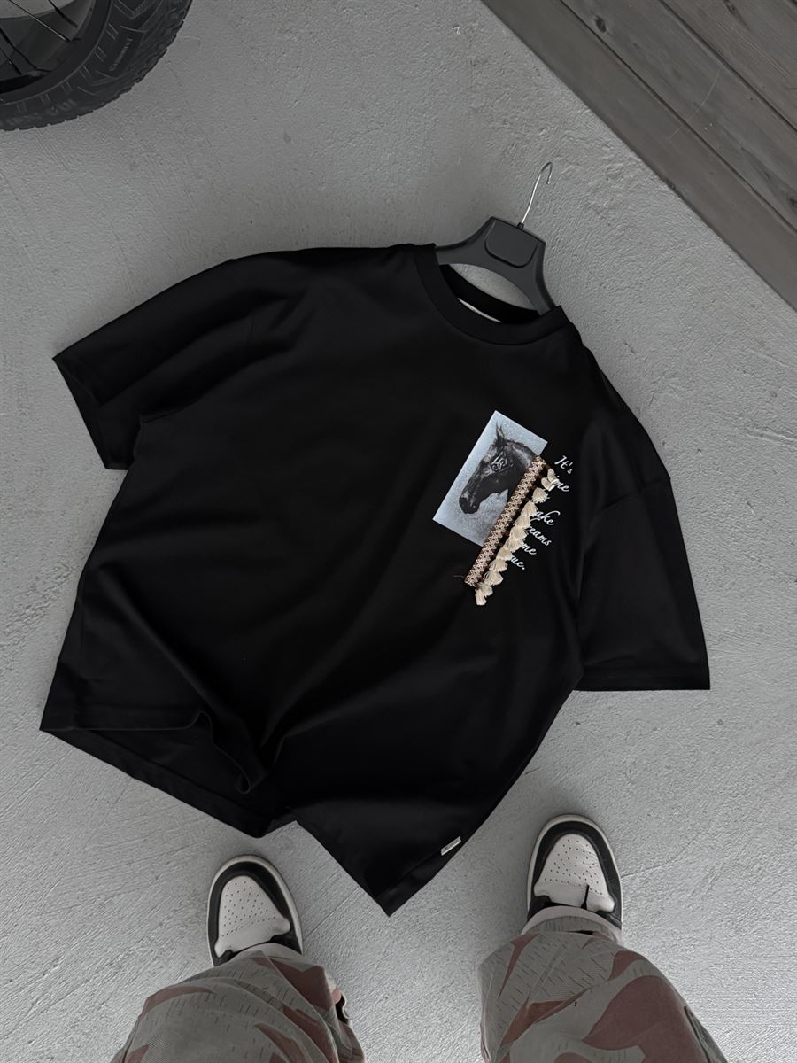 Black Tassel Horse Print Oversize T-Shirt SW-5106