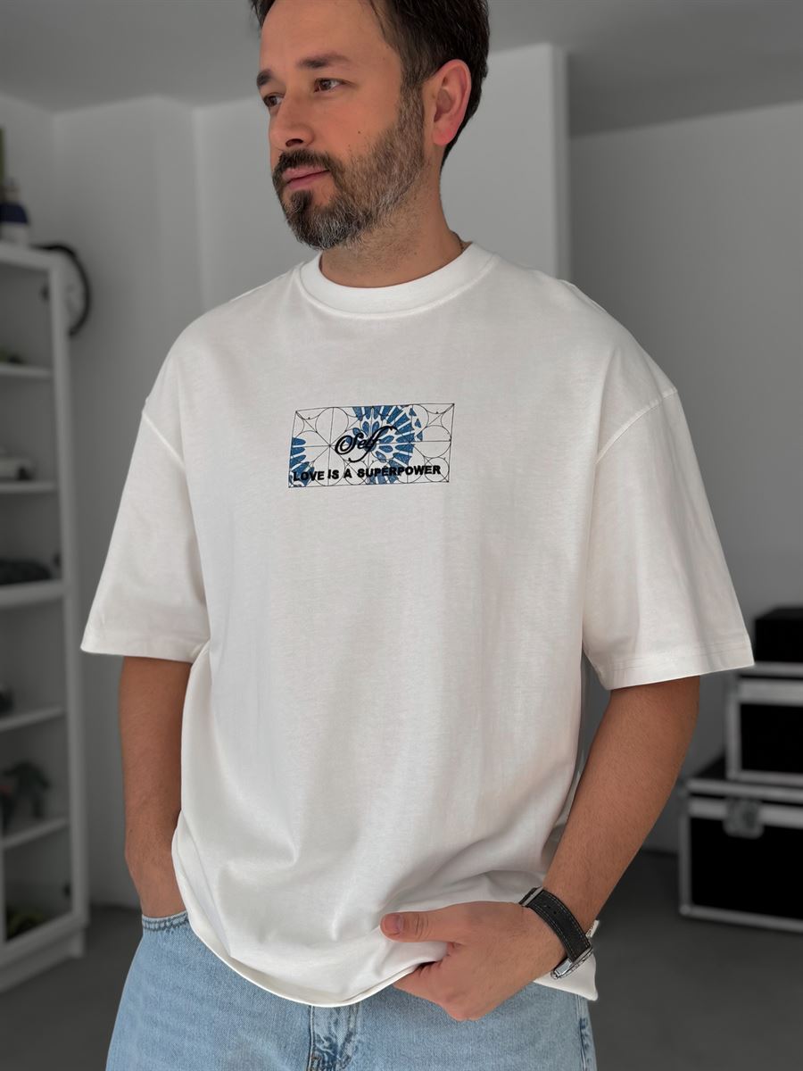 White Self-Embroidered Back Print Oversize T-Shirt SW-5056
