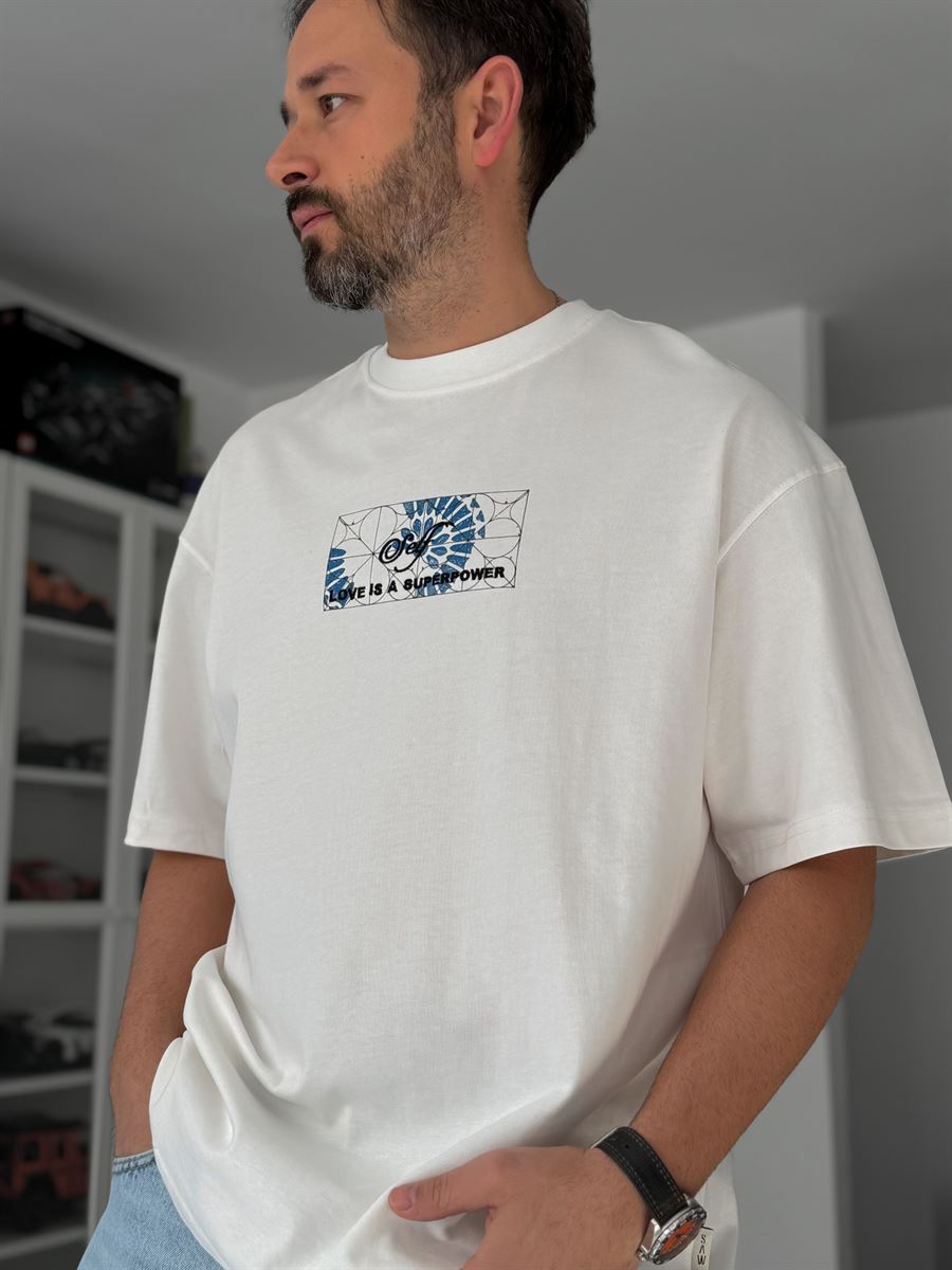 White Self-Embroidered Back Print Oversize T-Shirt SW-5056