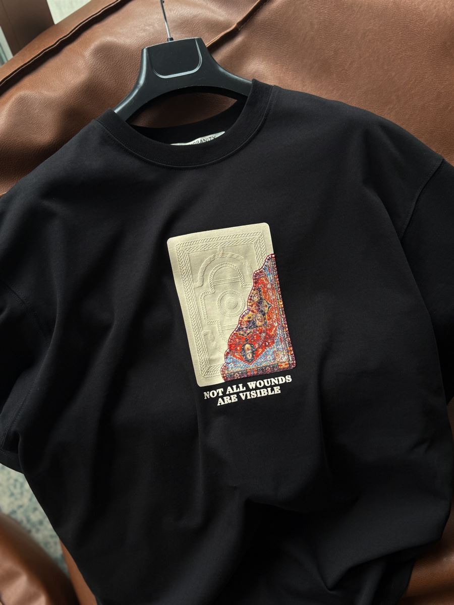 Black Back Embossed Oversize T-Shirt SW-5084
