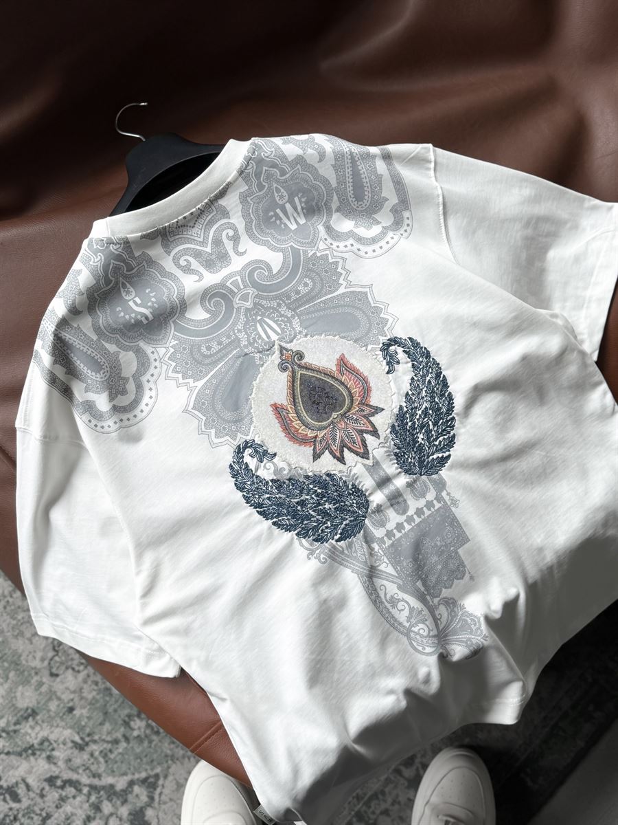 White Embroidered Carpet Patch Oversize T-Shirt SW-5112