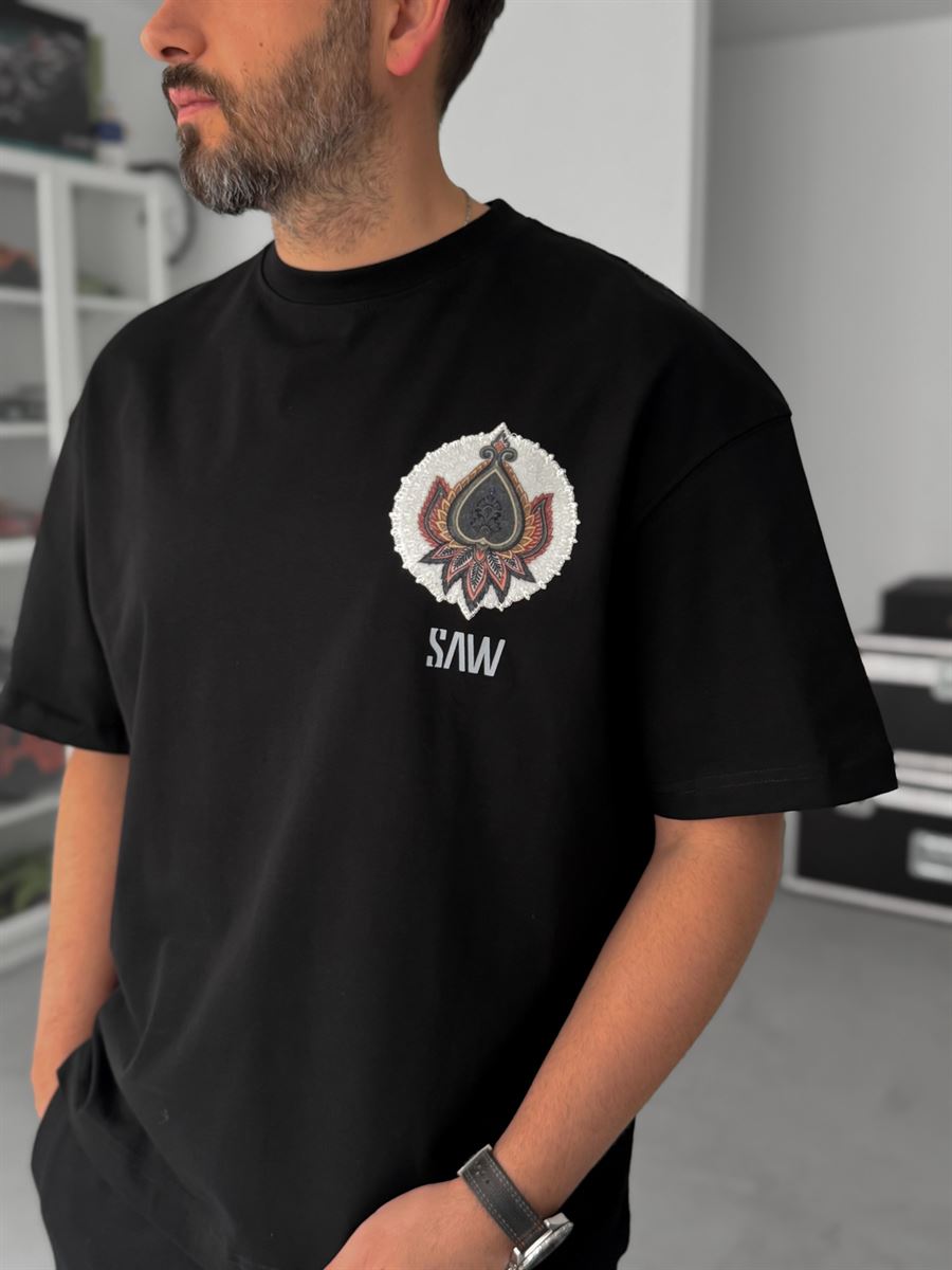 Black Embroidered Carpet Patch Oversize T-Shirt SW-5112