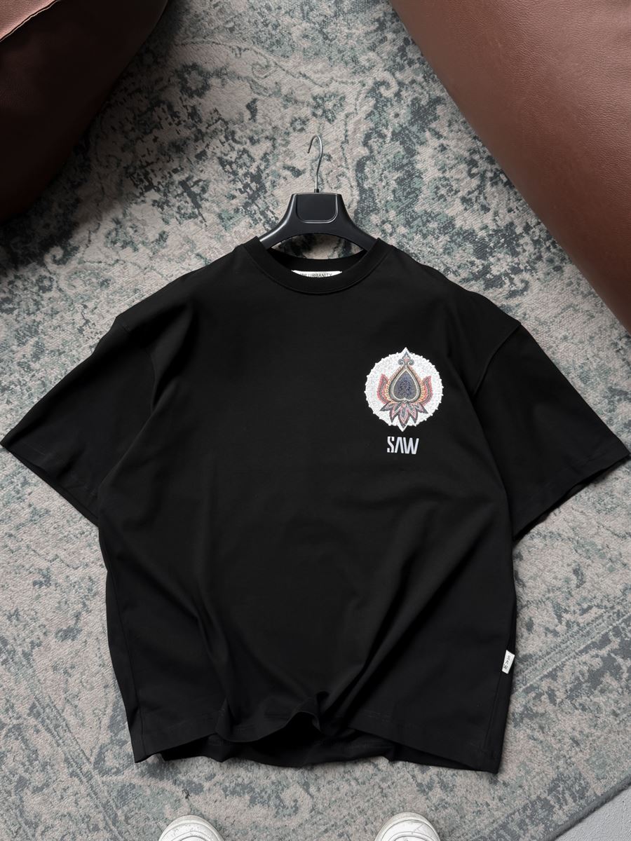 Black Embroidered Carpet Patch Oversize T-Shirt SW-5112