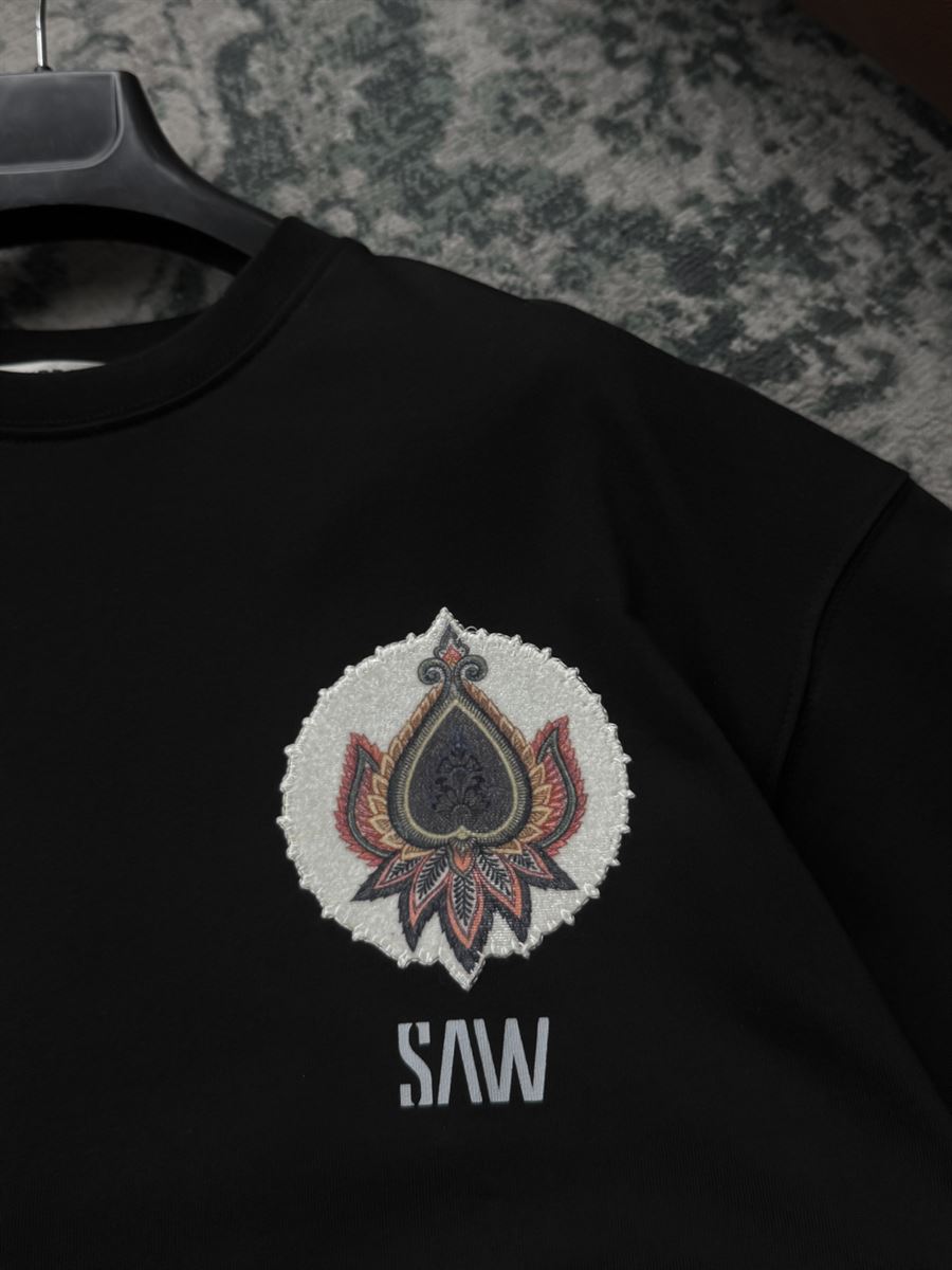 Black Embroidered Carpet Patch Oversize T-Shirt SW-5112