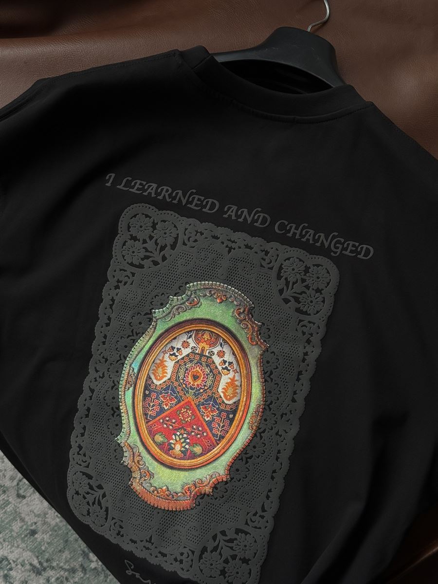 Black Mirror Carpet Oversize T-Shirt SW-5092