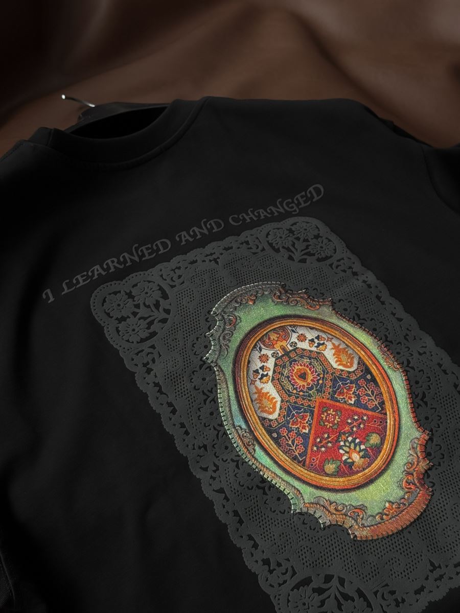 Black Mirror Carpet Oversize T-Shirt SW-5092