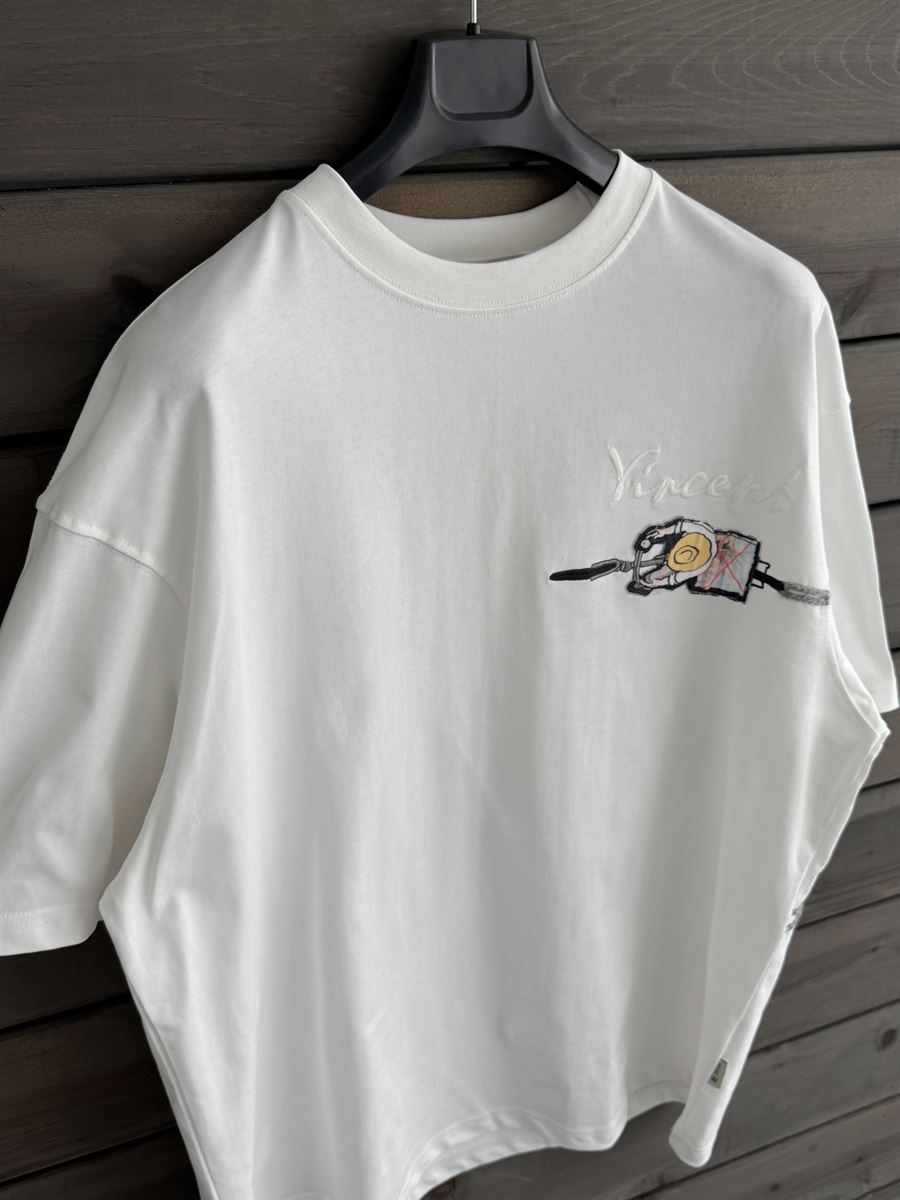 White Vincent Embroidered Oversize T-Shirt SW-5073