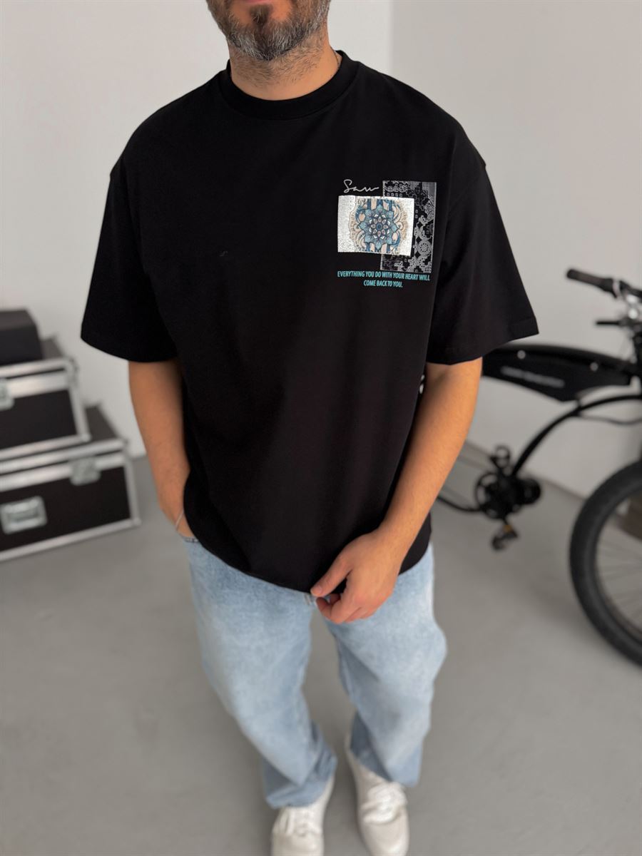 Black Oversize T-Shirt with Back Motif Patch SW-5075