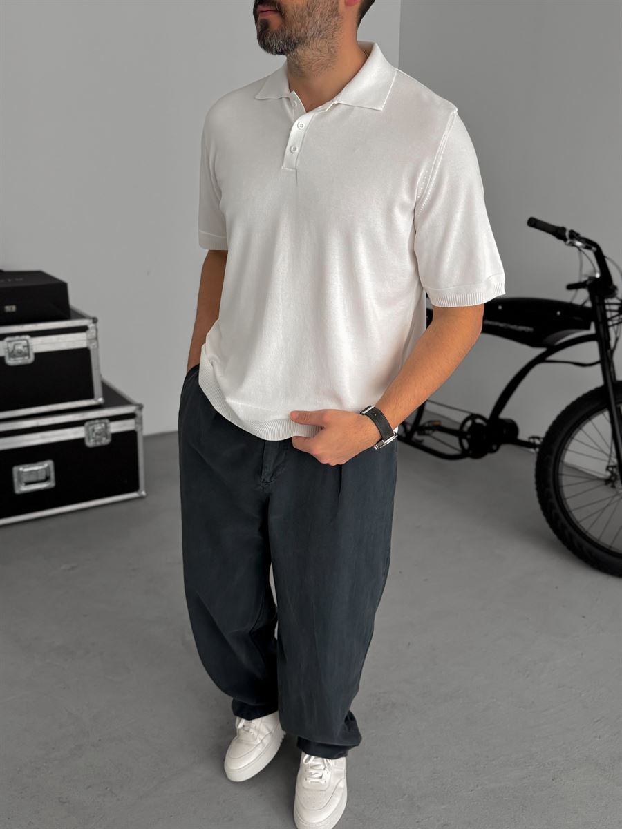 White Buttoned Knit Polo Collar T-Shirt TW-3349