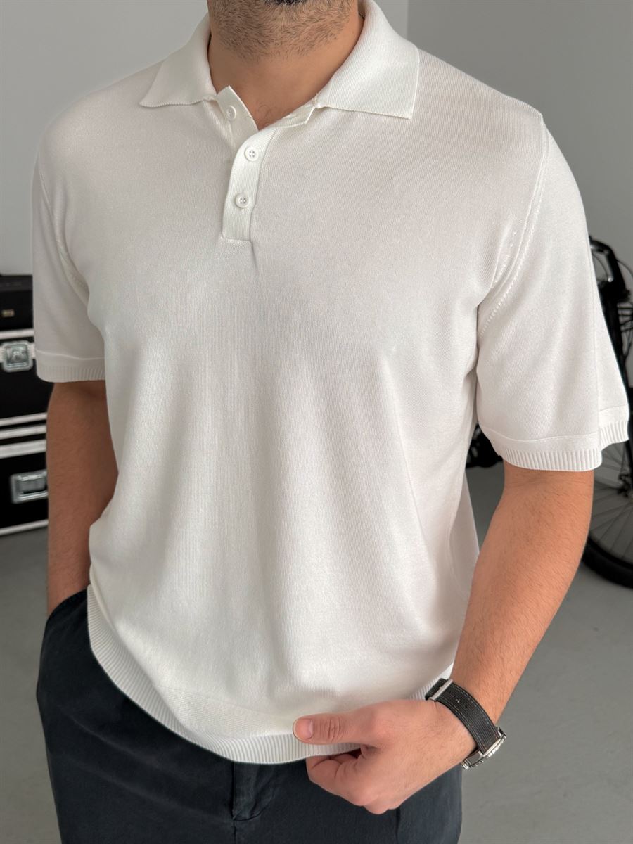 White Buttoned Knit Polo Collar T-Shirt TW-3349