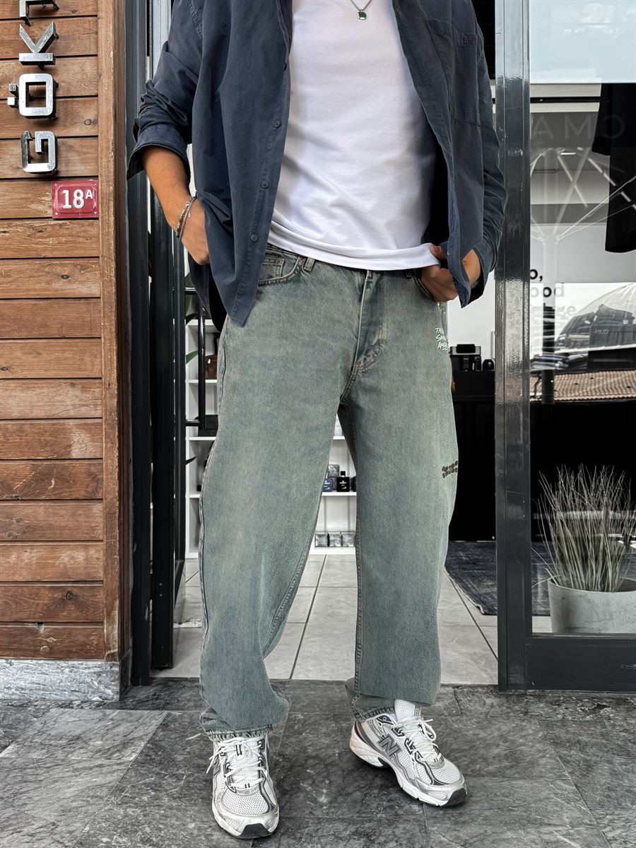 Light Blue Washed Baggy Jeans with Embroidered Pockets C-6379