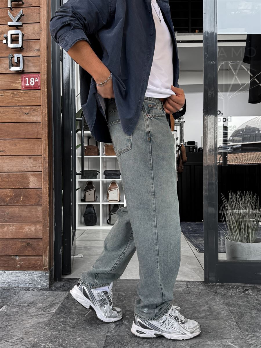 Light Blue Washed Baggy Jeans with Embroidered Pockets C-6379