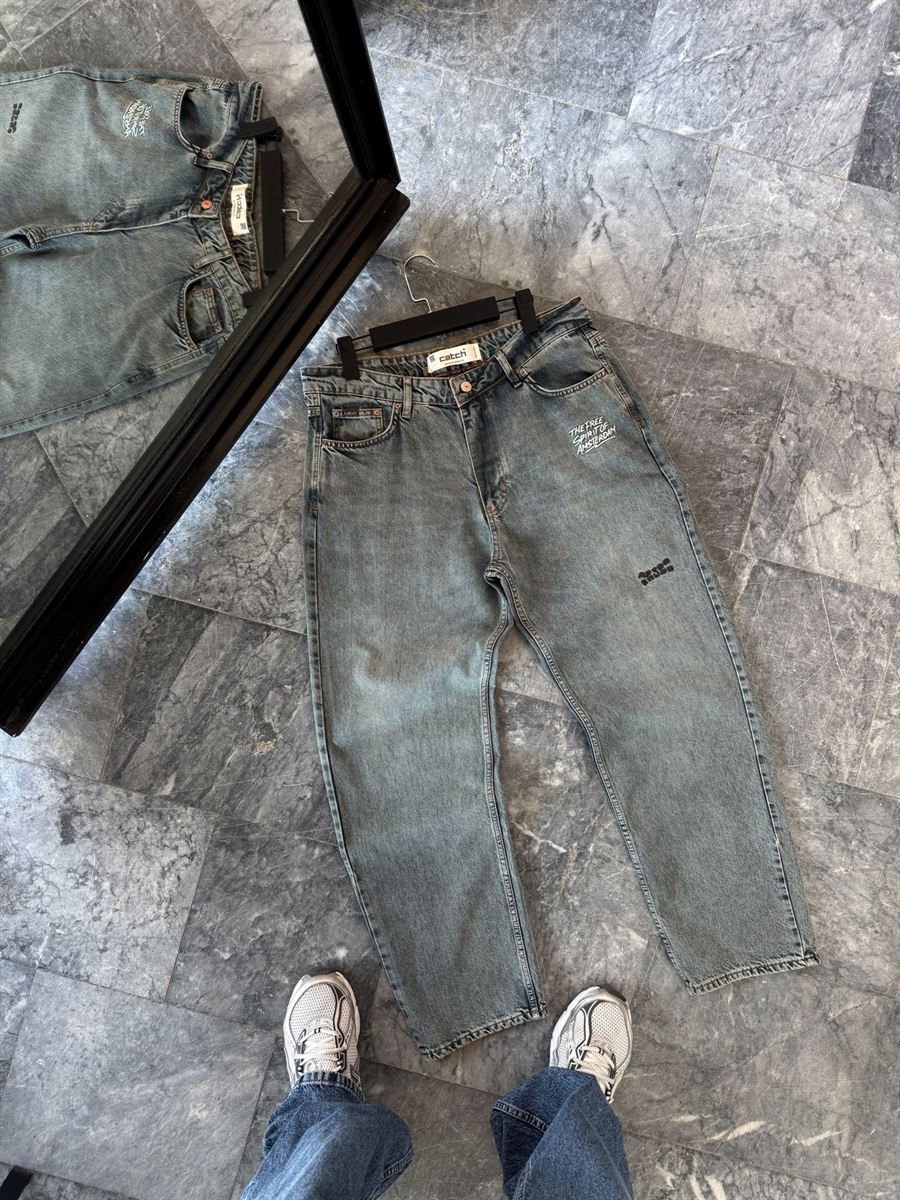 Light Blue Washed Baggy Jeans with Embroidered Pockets C-6379