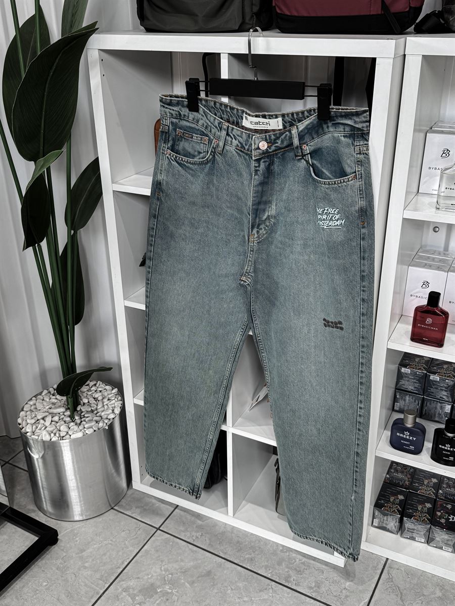 Light Blue Washed Baggy Jeans with Embroidered Pockets C-6379