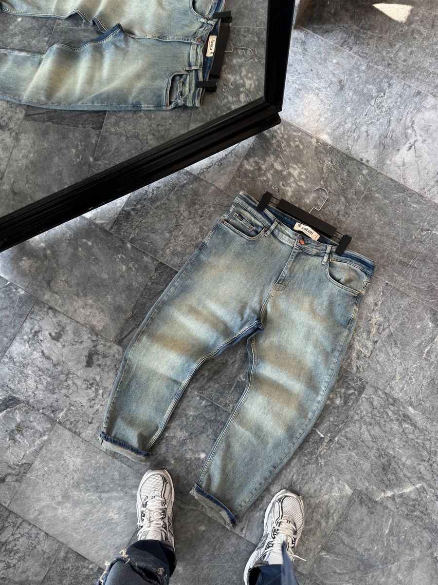 Light Blue Distressed Wash Boyfriend C-6468