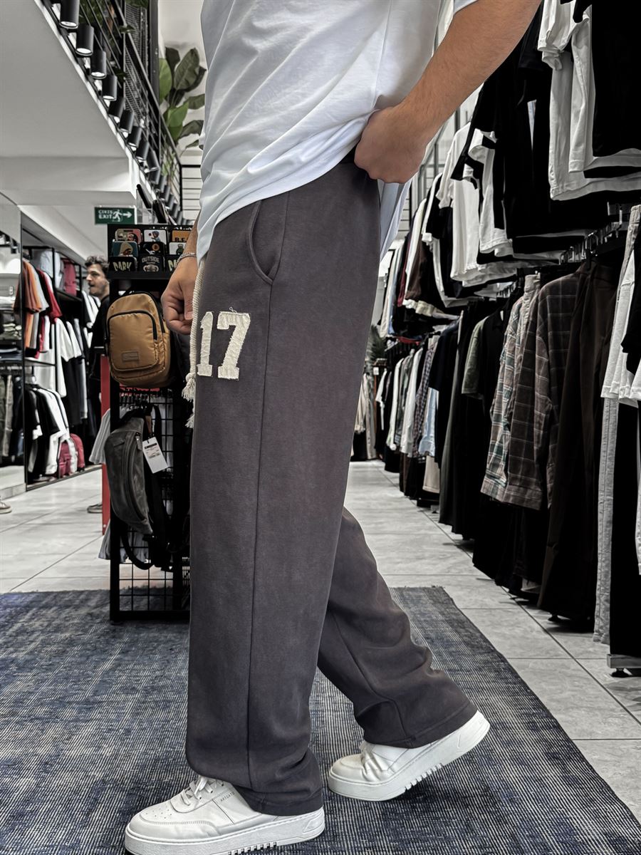Coffee 17 Embroidered Washed Straight Leg Sweatpants ES-80-50