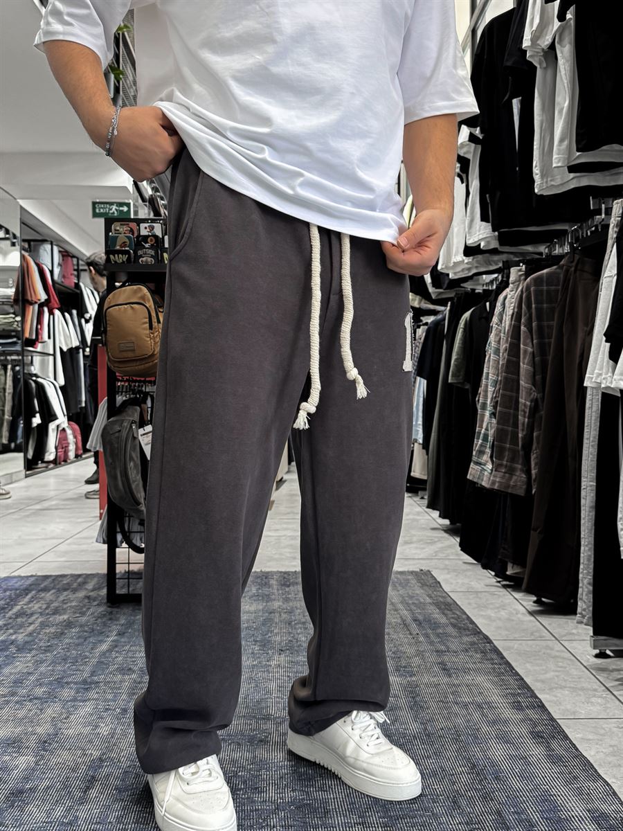 Coffee 17 Embroidered Washed Straight Leg Sweatpants ES-80-50