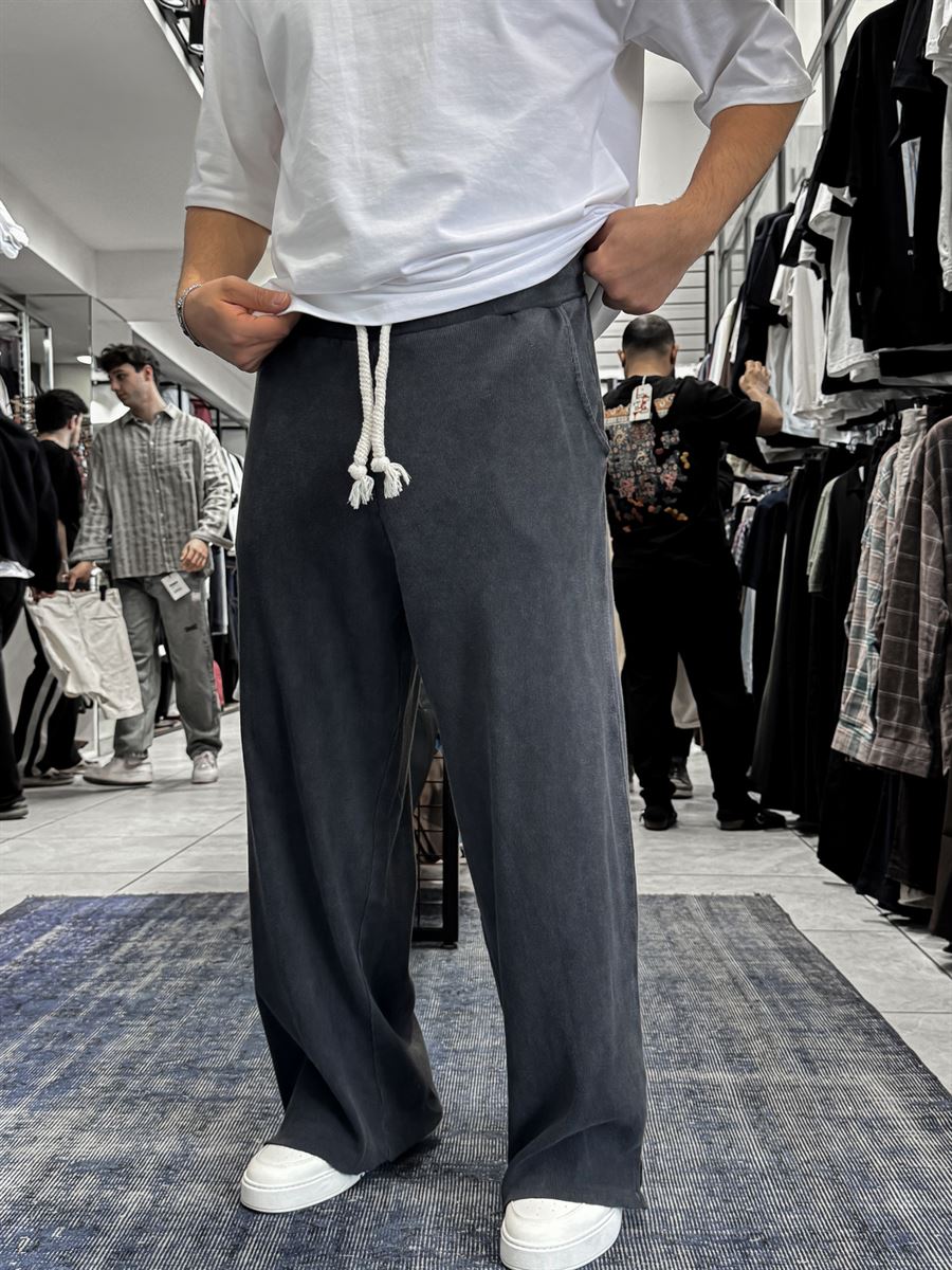 Black Ribbed Sweatpants with Cropped Hem ES-80-12