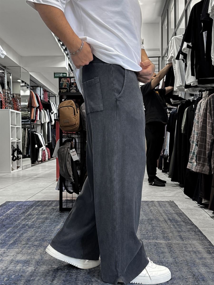 Black Ribbed Sweatpants with Cropped Hem ES-80-12