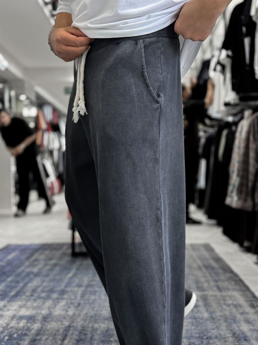 Black Ribbed Sweatpants with Cropped Hem ES-80-12