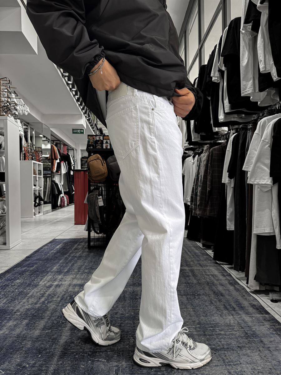 White Basic Baggy Jeans GJ-17156