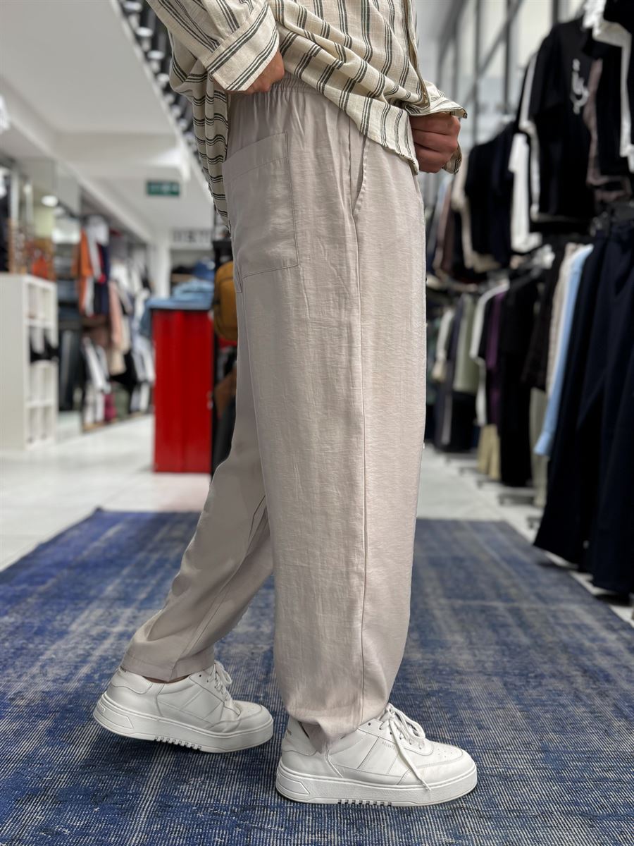 Beige Tencel Fabric Slim Loose Fit Trousers JJ-204