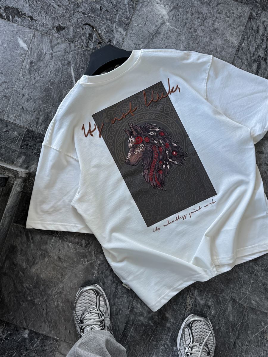 White Wolf Embroidered Oversize T-Shirt SW-5158