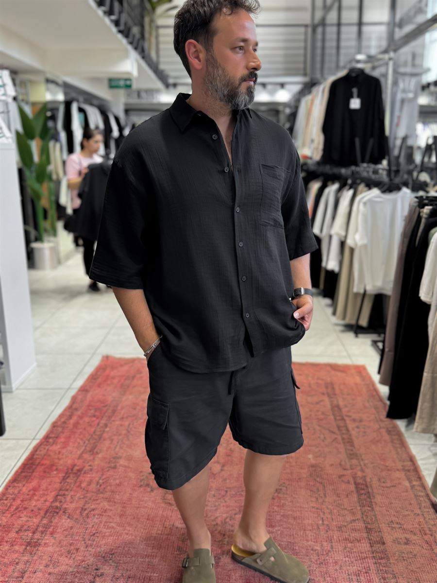 Black Muslin Short-Sleeved Shirt with Pockets TW-1116