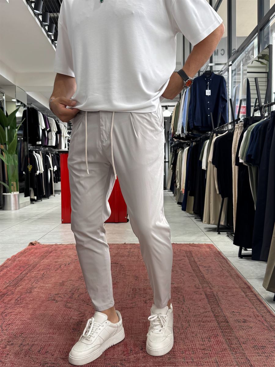 Stone Pleated Carrot Cut Trousers BY-5013