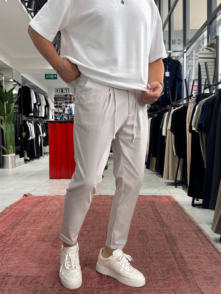 Stone Pleated Carrot Cut Trousers BY-5013