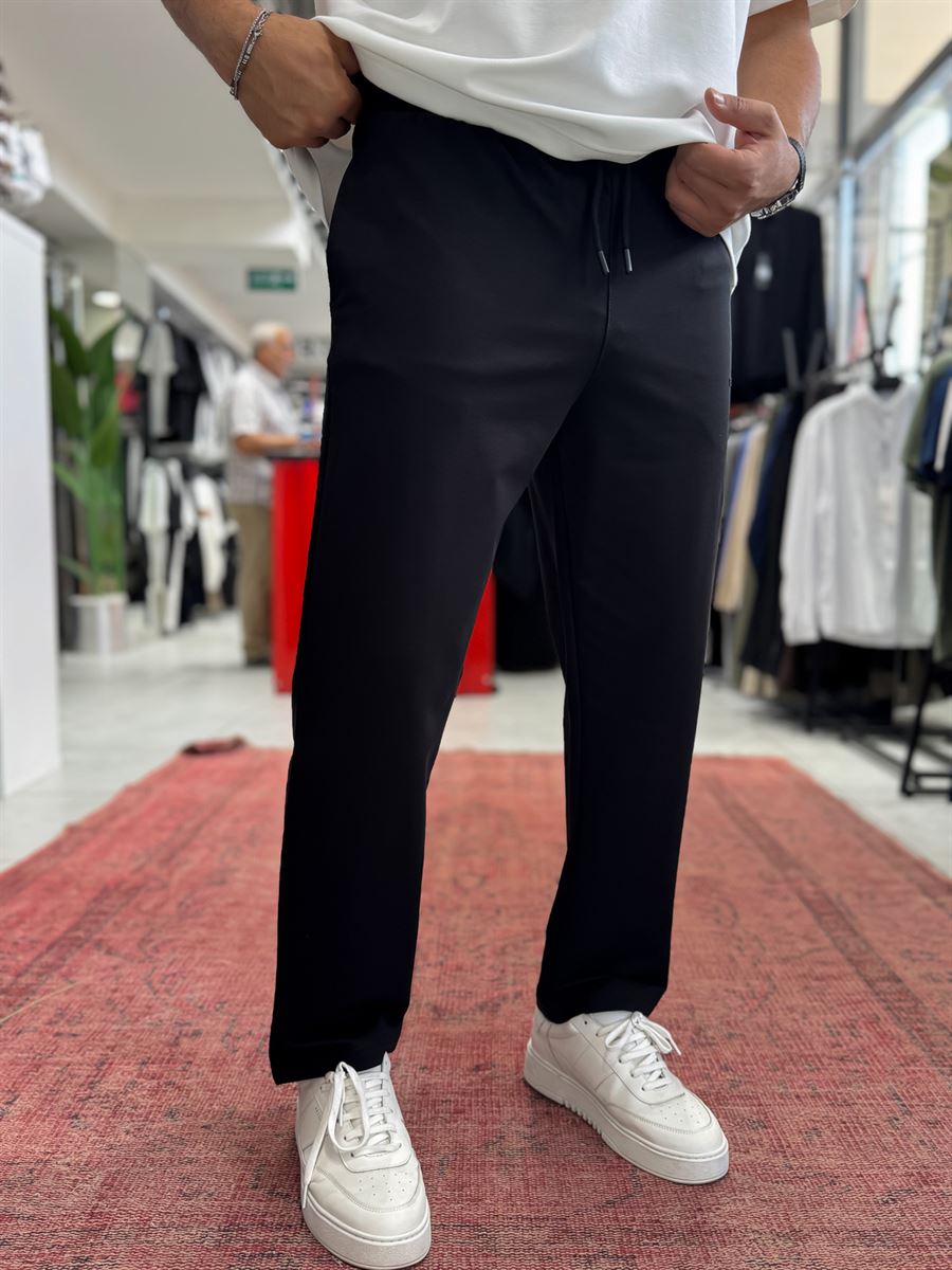 Black Embossed Basic Tracksuit RES-001