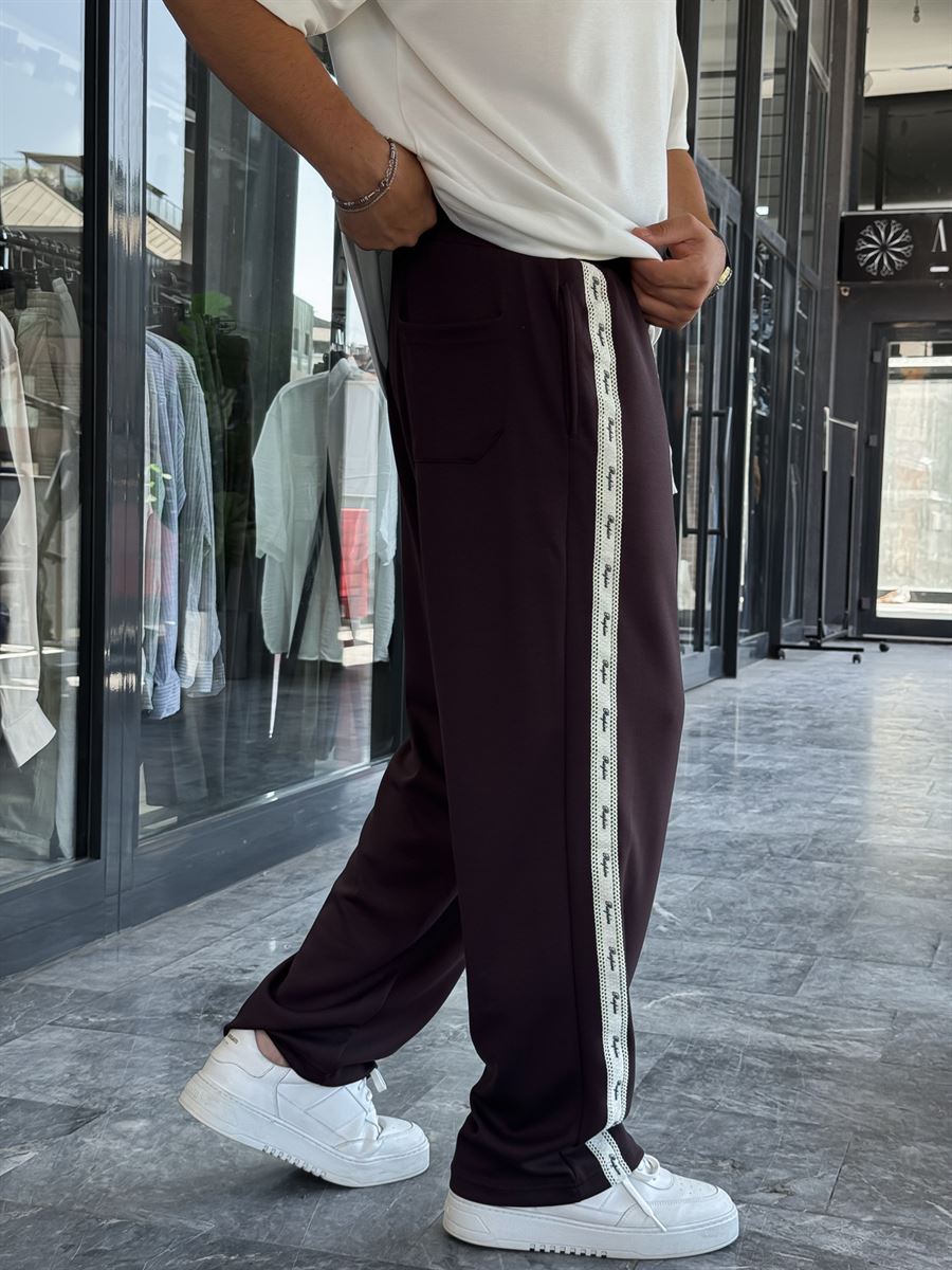 Coffee Side Embossed Pipe Leg Sweatpants RES-1134