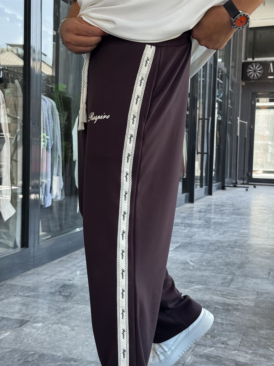 Coffee Side Embossed Pipe Leg Sweatpants RES-1134