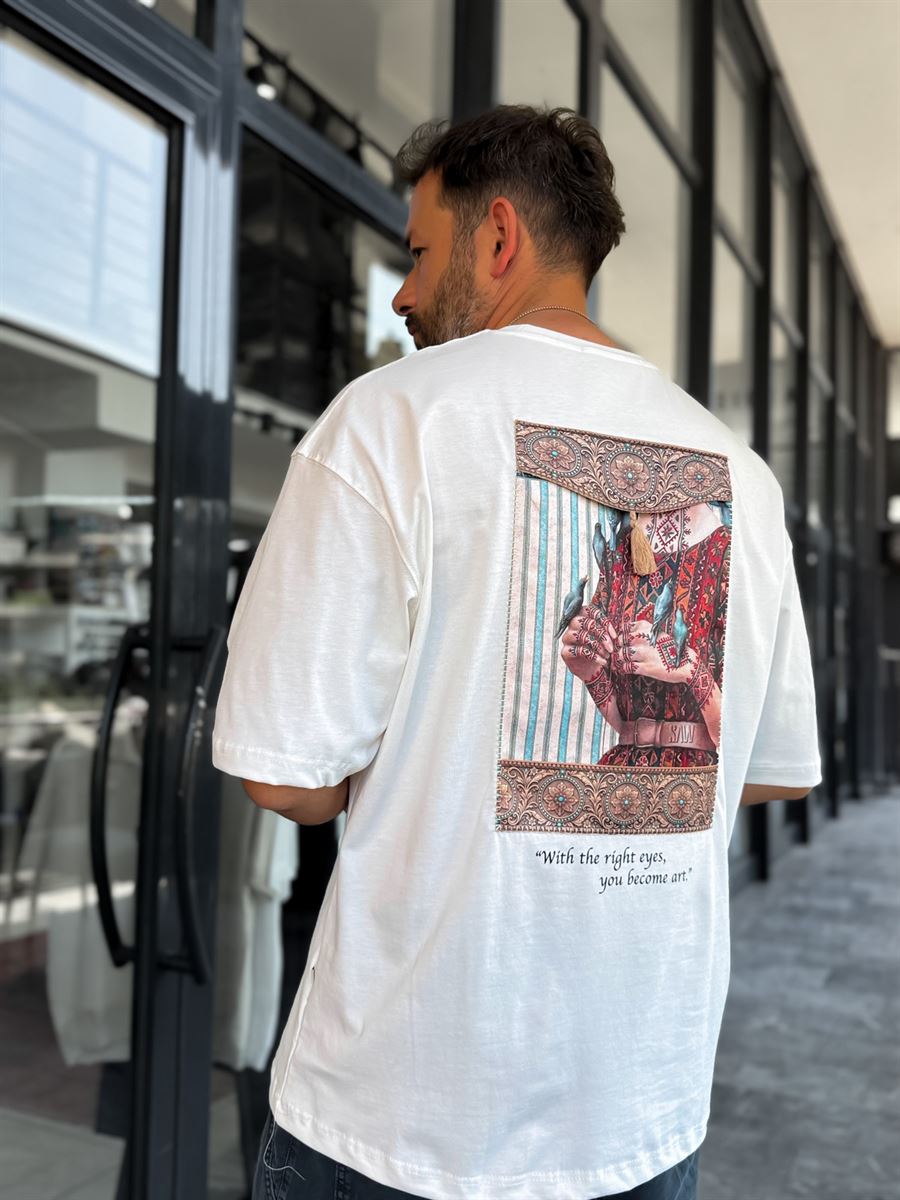 White Art Back Detail Oversize T-Shirt SW-5151