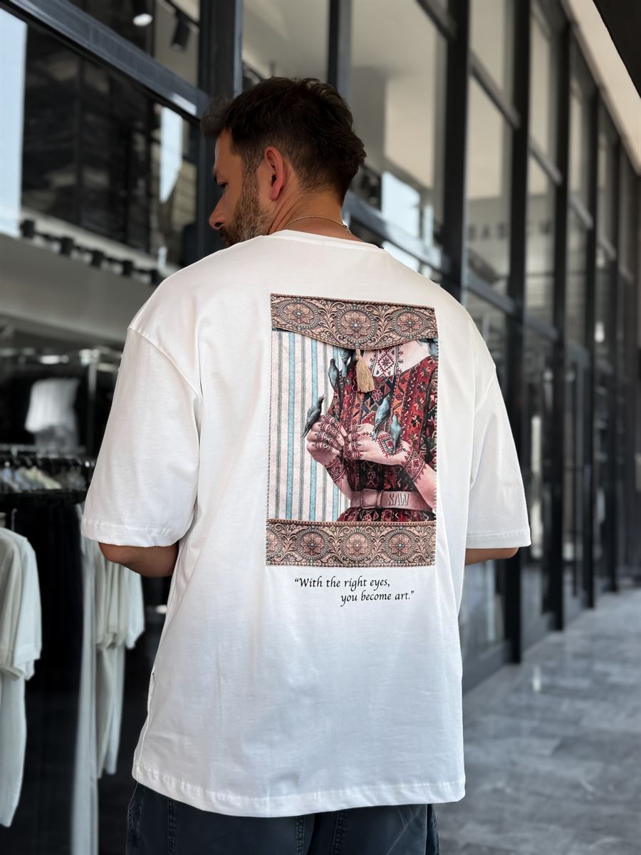 White Art Back Detail Oversize T-Shirt SW-5151