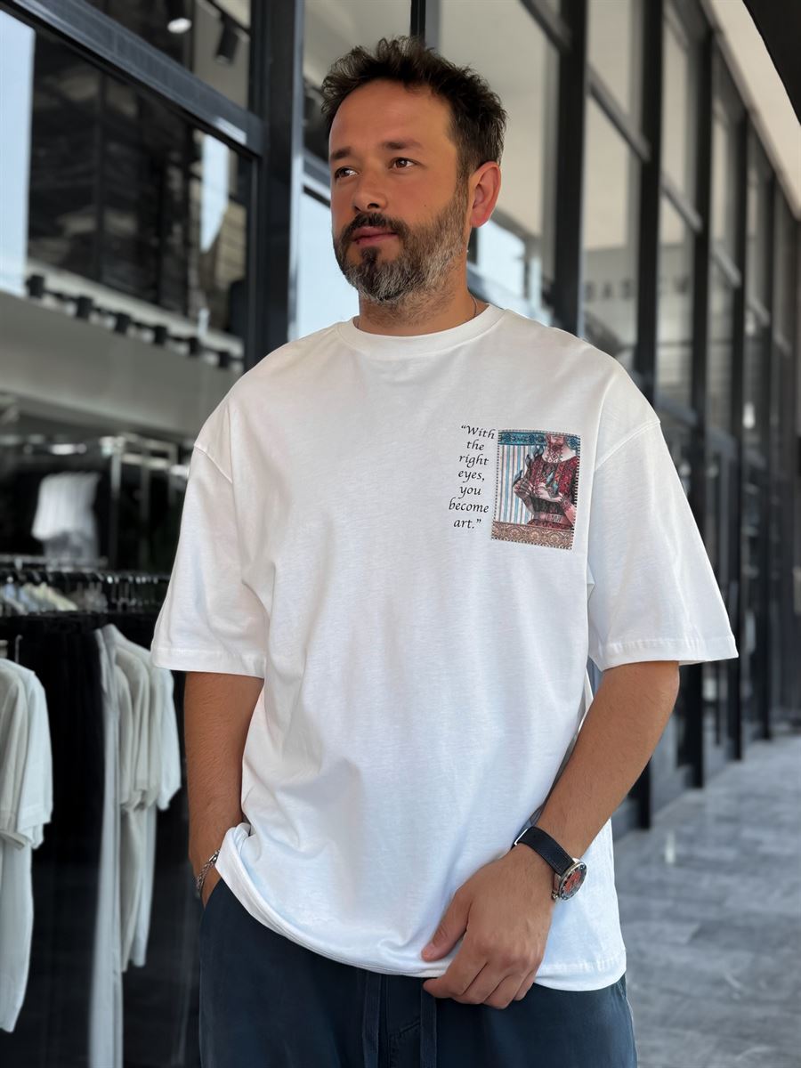 White Art Back Detail Oversize T-Shirt SW-5151