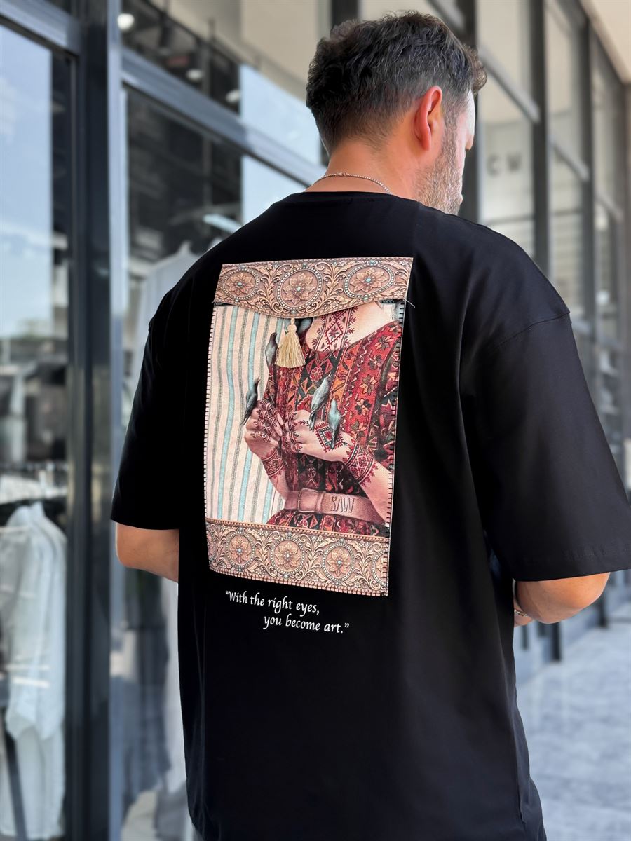 Black Oversize T-Shirt with Art Back Detail SW-5151