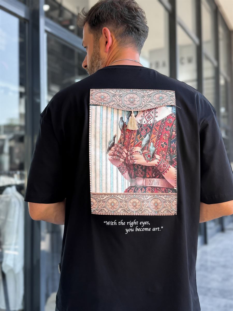 Black Oversize T-Shirt with Art Back Detail SW-5151