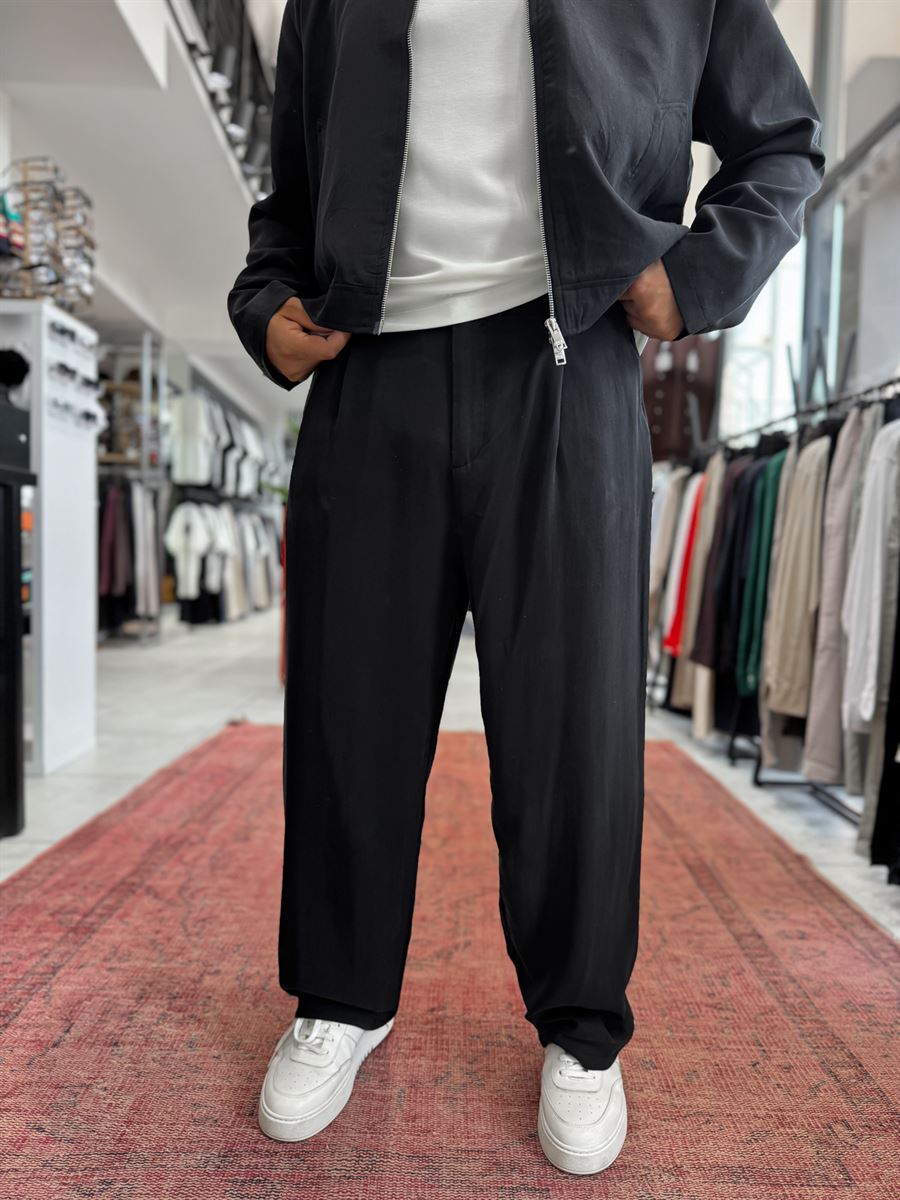 Black Pleated Tencel Baggy Pants TW-7016