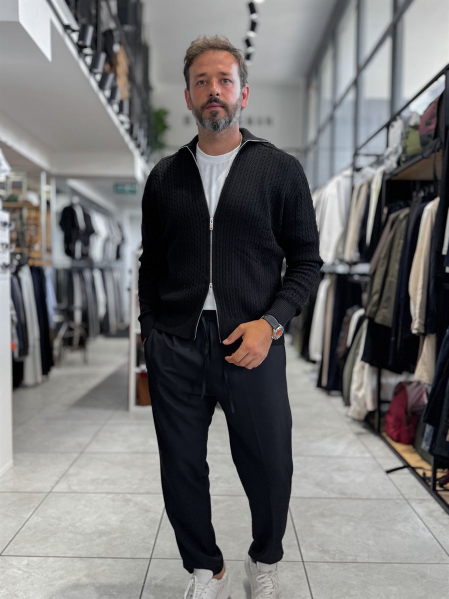 Black Zip-Up Knit Sweatshirt MRK-2850