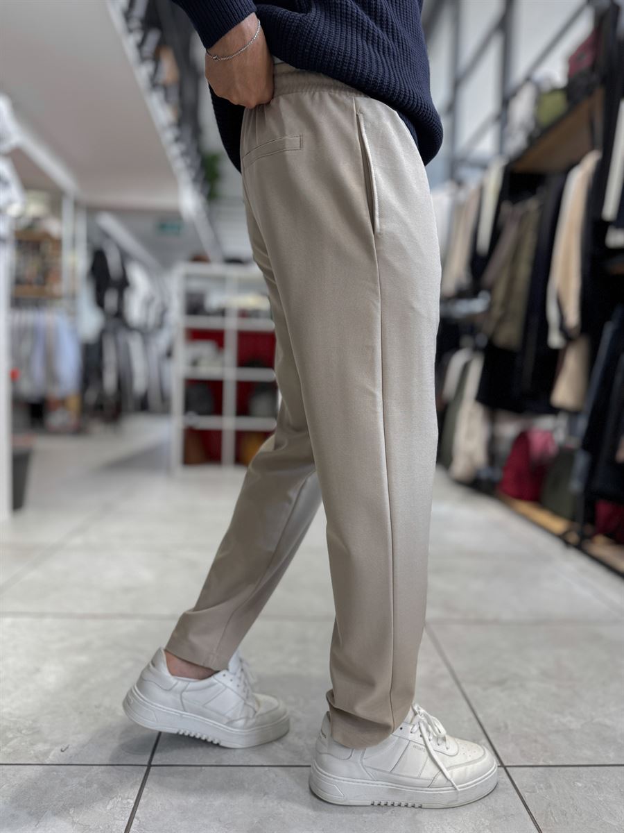 Beige Regular Fit Trousers MRK-2810