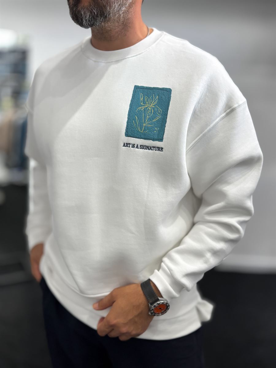 White Embossed Flower Brushed Sweatshirt TW-7081